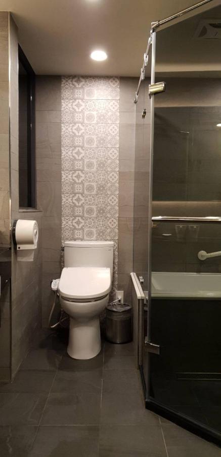 ฟอร์เวิร์ด สวีท Hotel ไทเป ภายนอก รูปภาพ